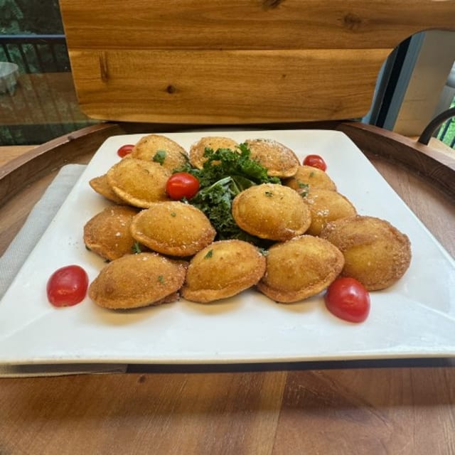 Fried Ravioli (6).